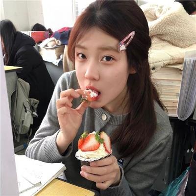 摊牌了，我的四个哥哥是超级大佬