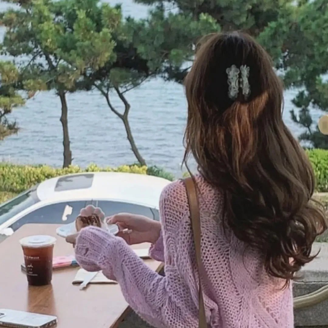 婚纱飘零爱消弭